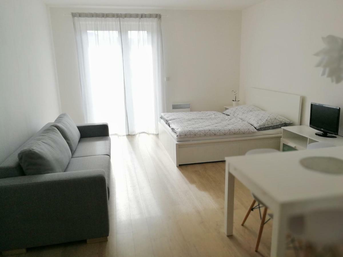 Apartman Sun Долни-Морава Экстерьер фото